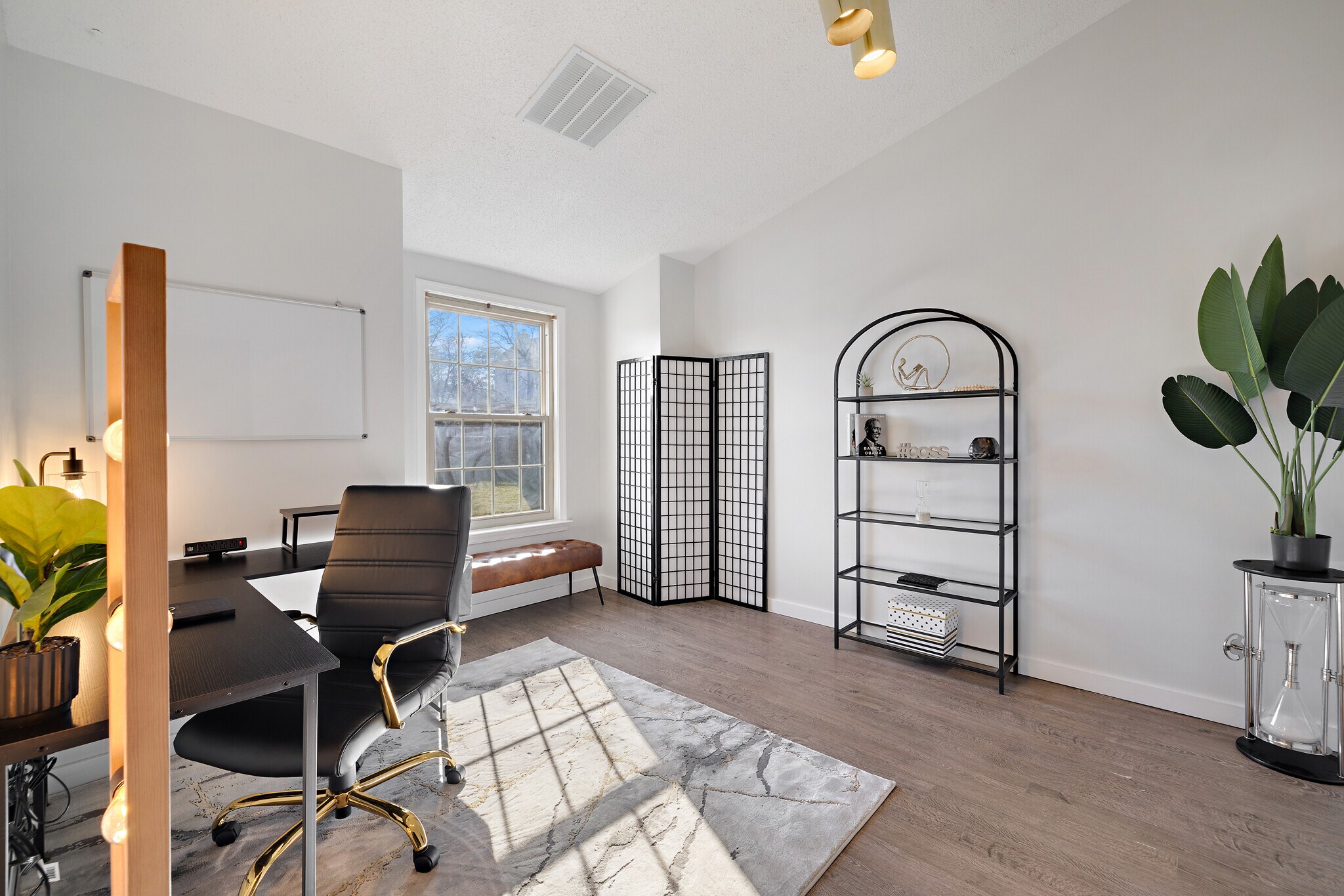 8305 Cherry Ln, Laurel, MD for sale Interior Photo- Image 1 of 1