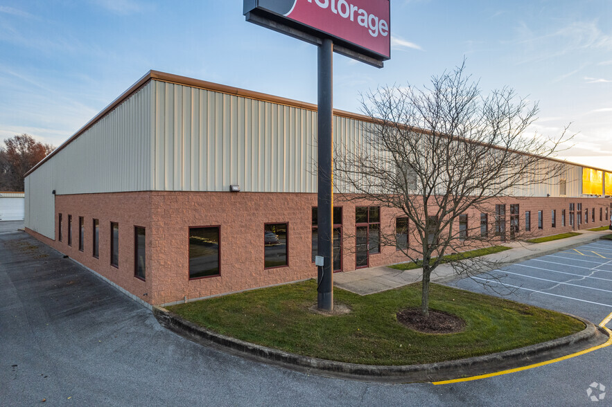 4060 N DuPont Hwy, New Castle, DE for lease - Building Photo - Image 2 of 7