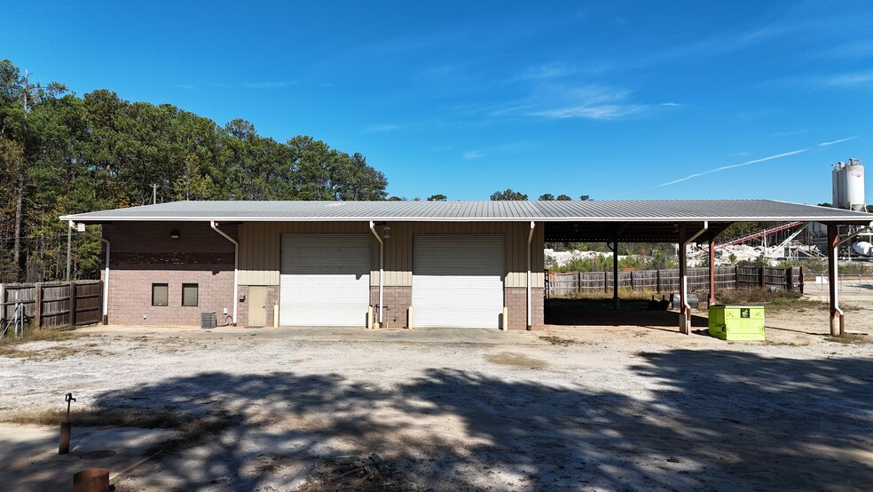 505 Steele Dr, Hampton, GA for sale - Building Photo - Image 2 of 7