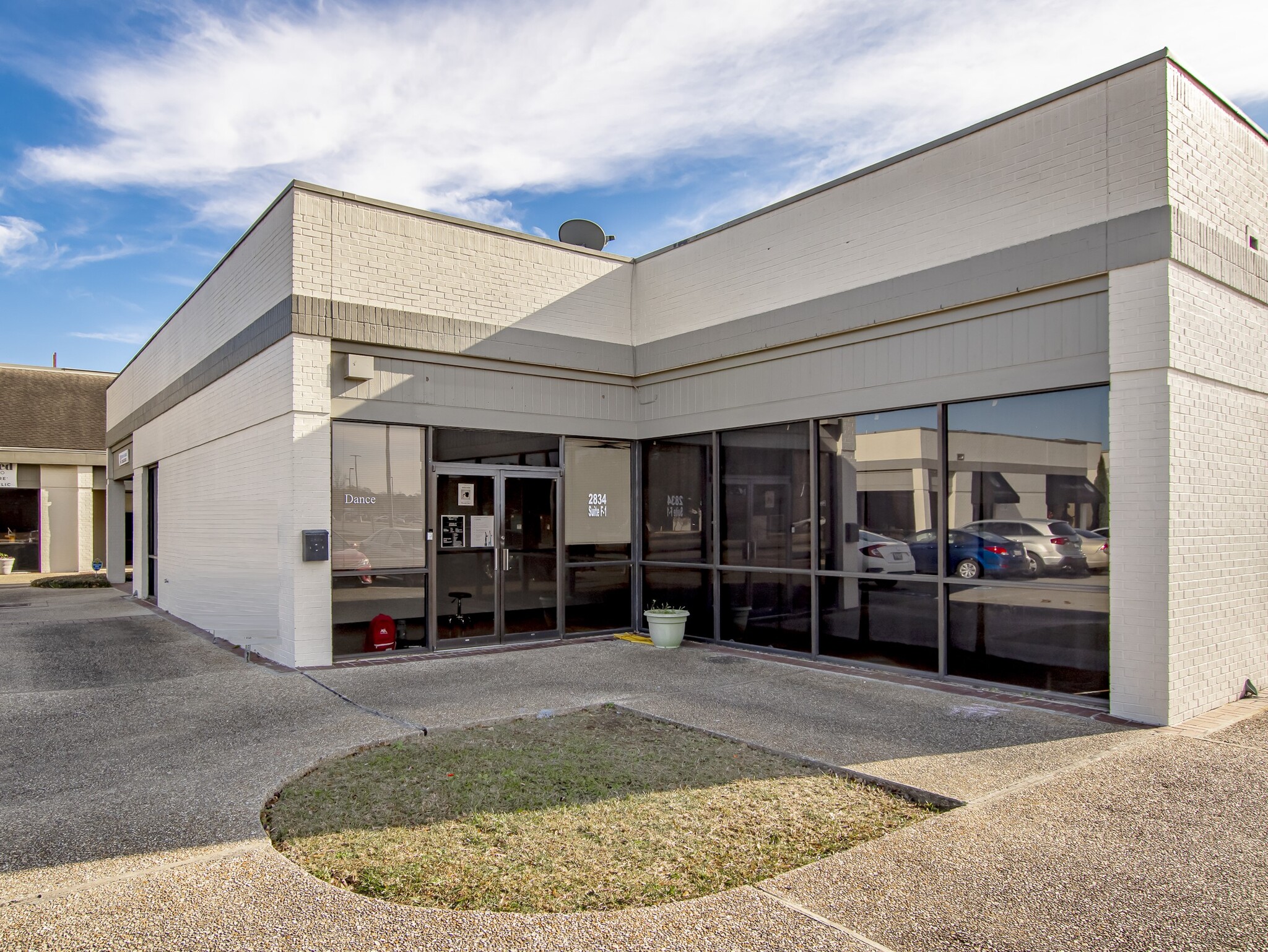 2834 S Sherwood Forest Blvd, Baton Rouge, LA for sale Building Photo- Image 1 of 1