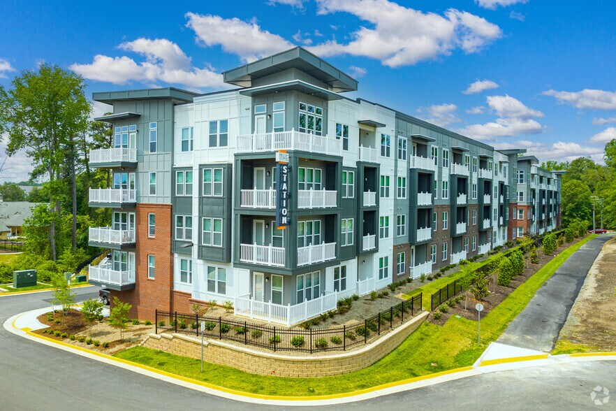 4101 Runner Loop, Chester, VA for sale - Primary Photo - Image 1 of 1