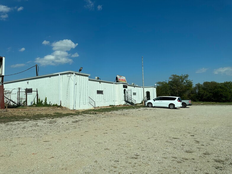 4686 Tx-114 Hwy, Rhome, TX for sale - Building Photo - Image 1 of 1