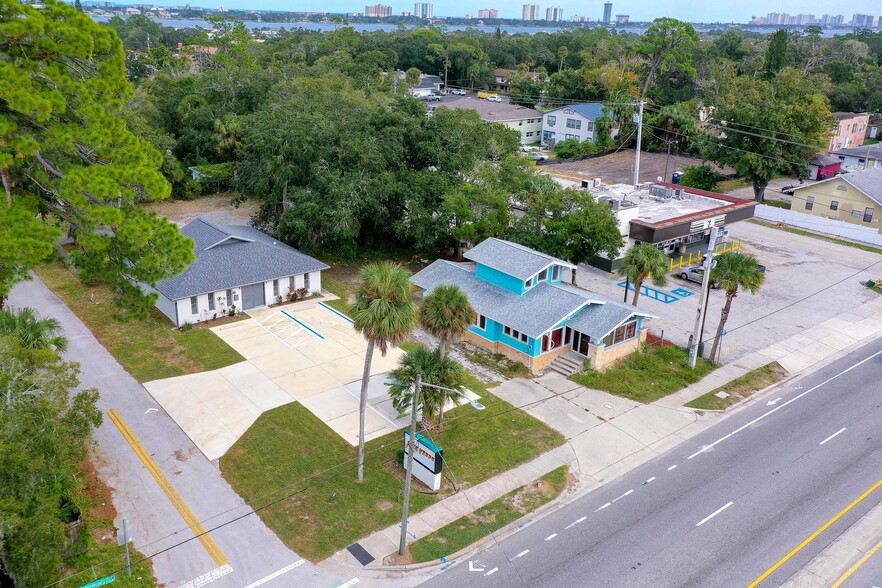 939 S Ridgewood Ave, Daytona Beach, FL for sale - Building Photo - Image 2 of 13