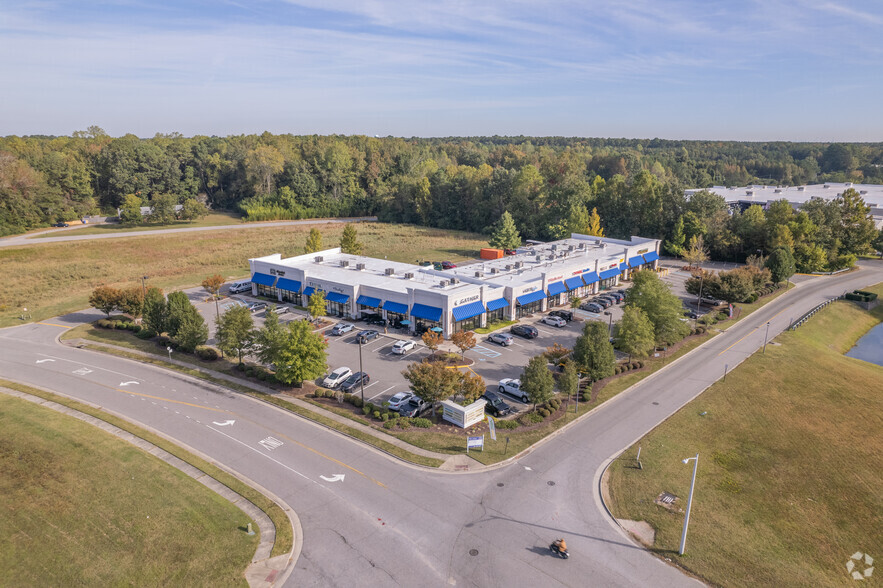 2125 Starmount Pky, Chesapeake, VA for lease - Building Photo - Image 3 of 5