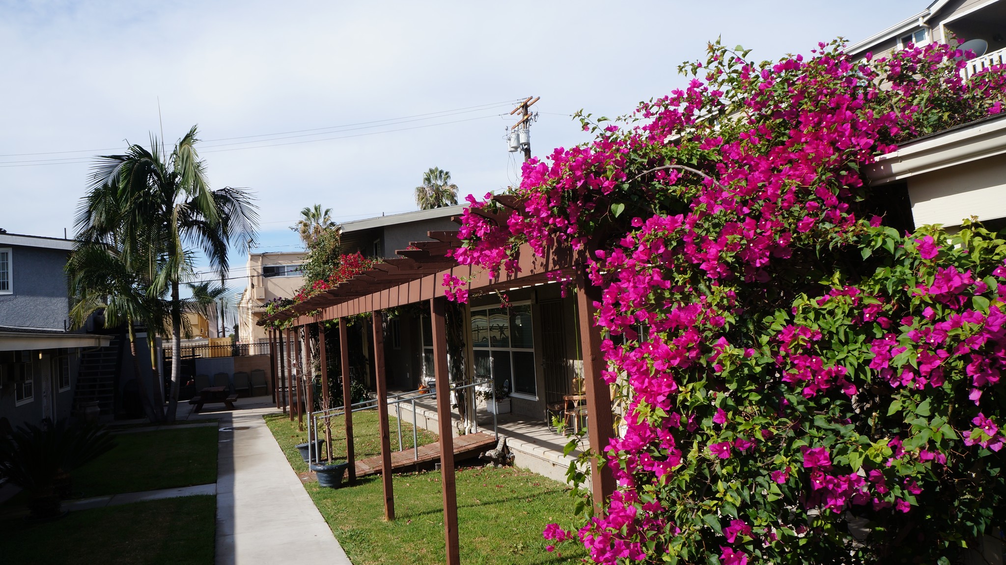 1761 Redondo Ave, Long Beach, CA for sale Primary Photo- Image 1 of 1