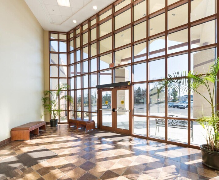 556 Egg Harbor Rd, Sewell, NJ for lease - Interior Photo - Image 3 of 5