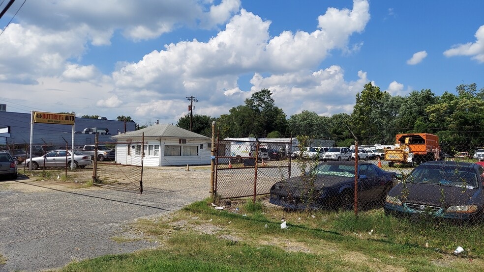 2440 Chillum Rd, Hyattsville, MD for sale - Building Photo - Image 1 of 7