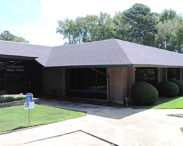 1121 E Southeast Loop 323, Tyler, TX for lease - Building Photo - Image 3 of 6