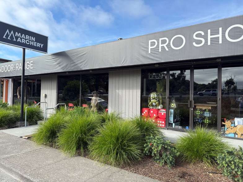 3815 Redwood Hwy, San Rafael, CA for sale - Building Photo - Image 2 of 8