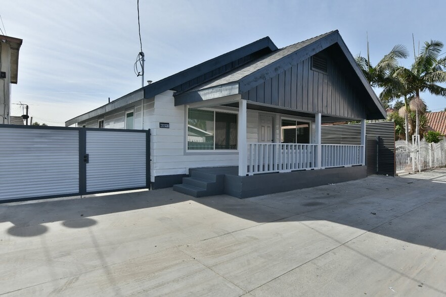 6221 Corona Ave, Bell, CA for sale - Building Photo - Image 3 of 65