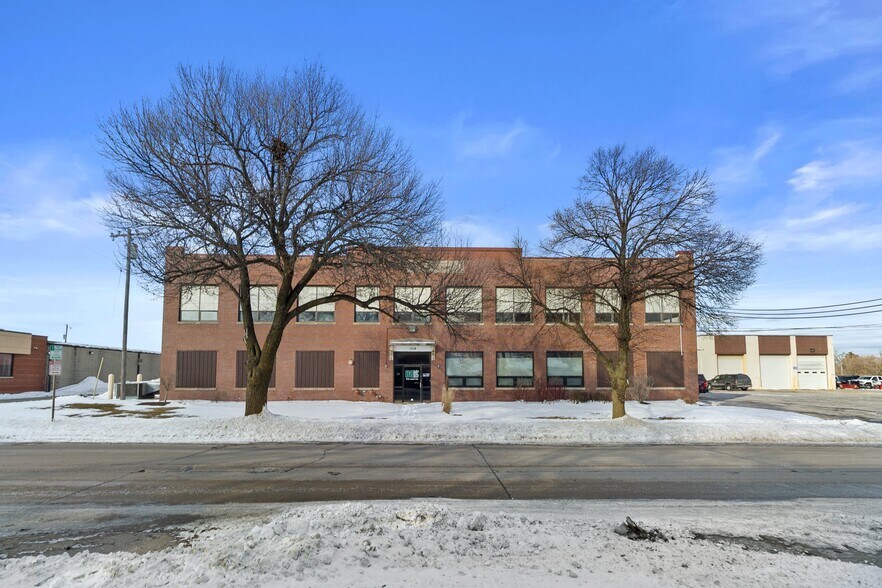 1718 Layard Ave, Racine, WI for sale - Building Photo - Image 1 of 1