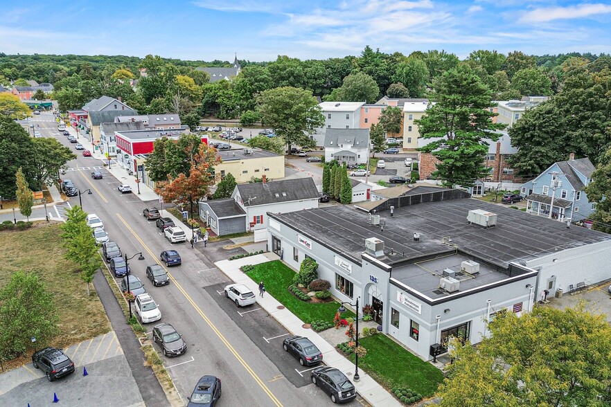 135 Commonwealth Ave, Concord, MA for lease - Building Photo - Image 1 of 17