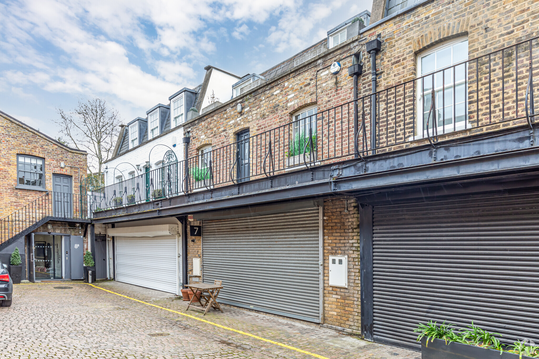 7 Ledbury Mews N, London for sale Primary Photo- Image 1 of 1