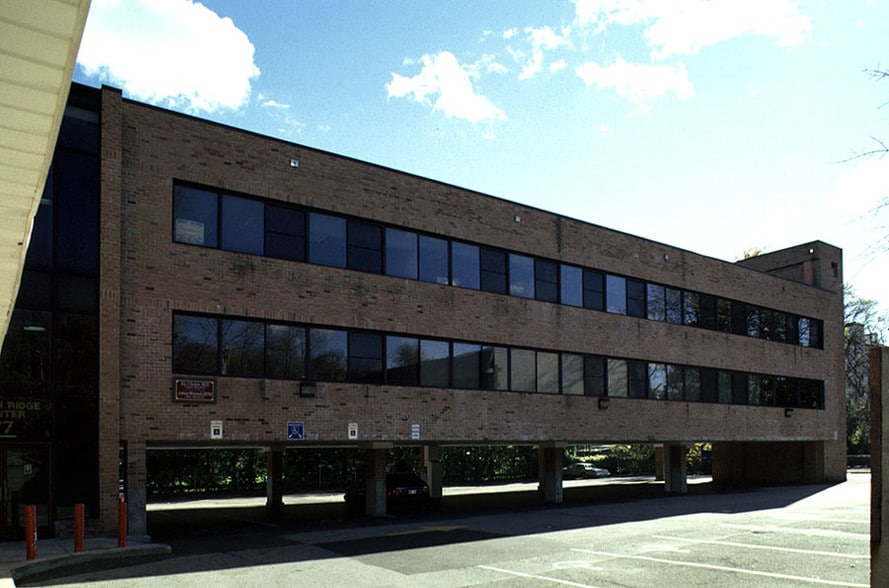 77 Quaker Ridge Rd, New Rochelle, NY for lease - Other - Image 2 of 25