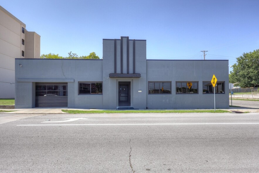 102 S Wall Ave, Joplin, MO for sale - Building Photo - Image 2 of 58