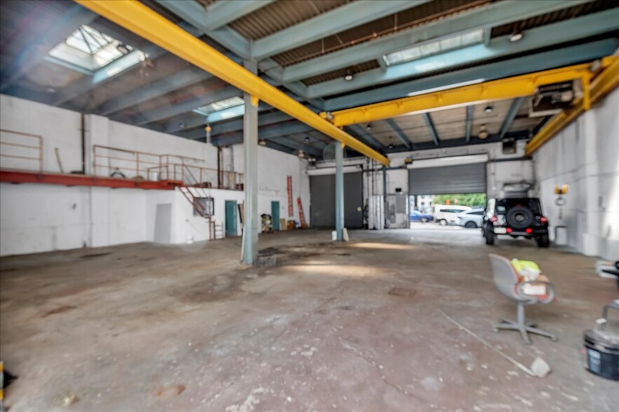 1652 Atlantic Ave, Brooklyn, NY for sale - Building Photo - Image 3 of 19