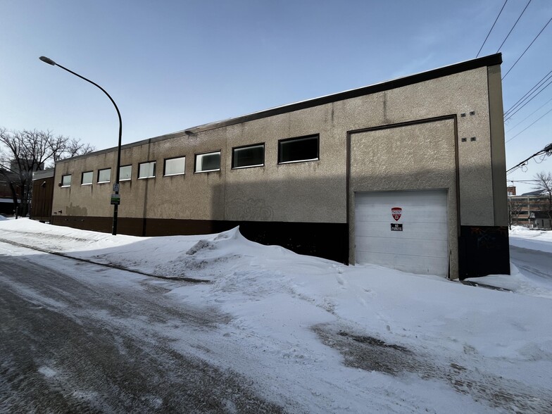 323 Edwin St, Winnipeg, MB for lease - Building Photo - Image 2 of 2