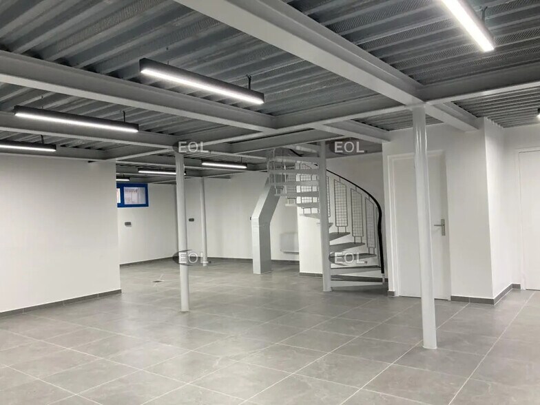 Flex in Choisy-le-Roi for lease - Building Photo - Image 2 of 7