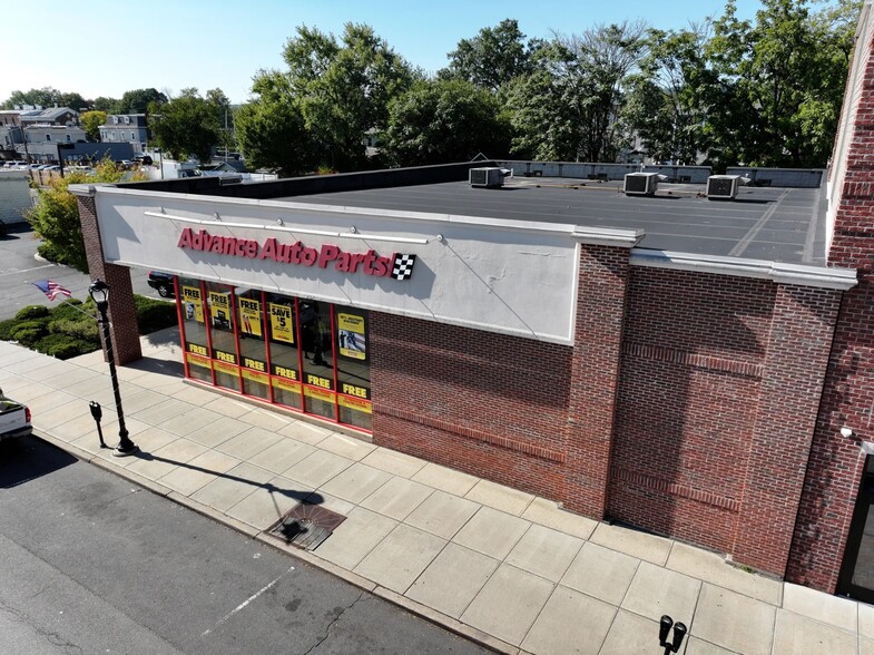 216 North Ave, Dunellen, NJ 08812