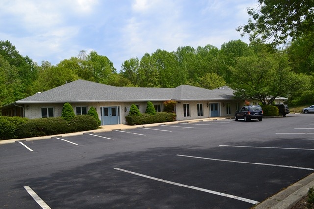 2425 Solomons Island Rd, Huntingtown, MD for lease - Building Photo - Image 3 of 13