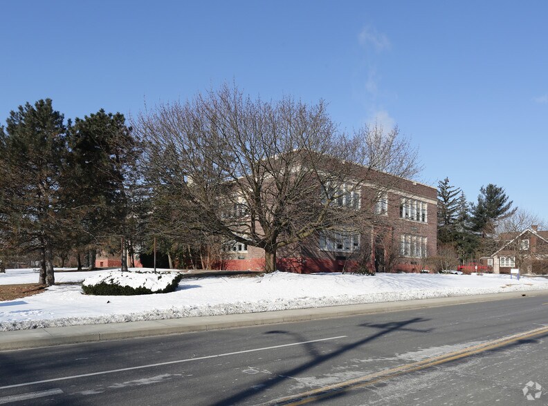 54 Sand Creek Rd, Albany, NY 12205