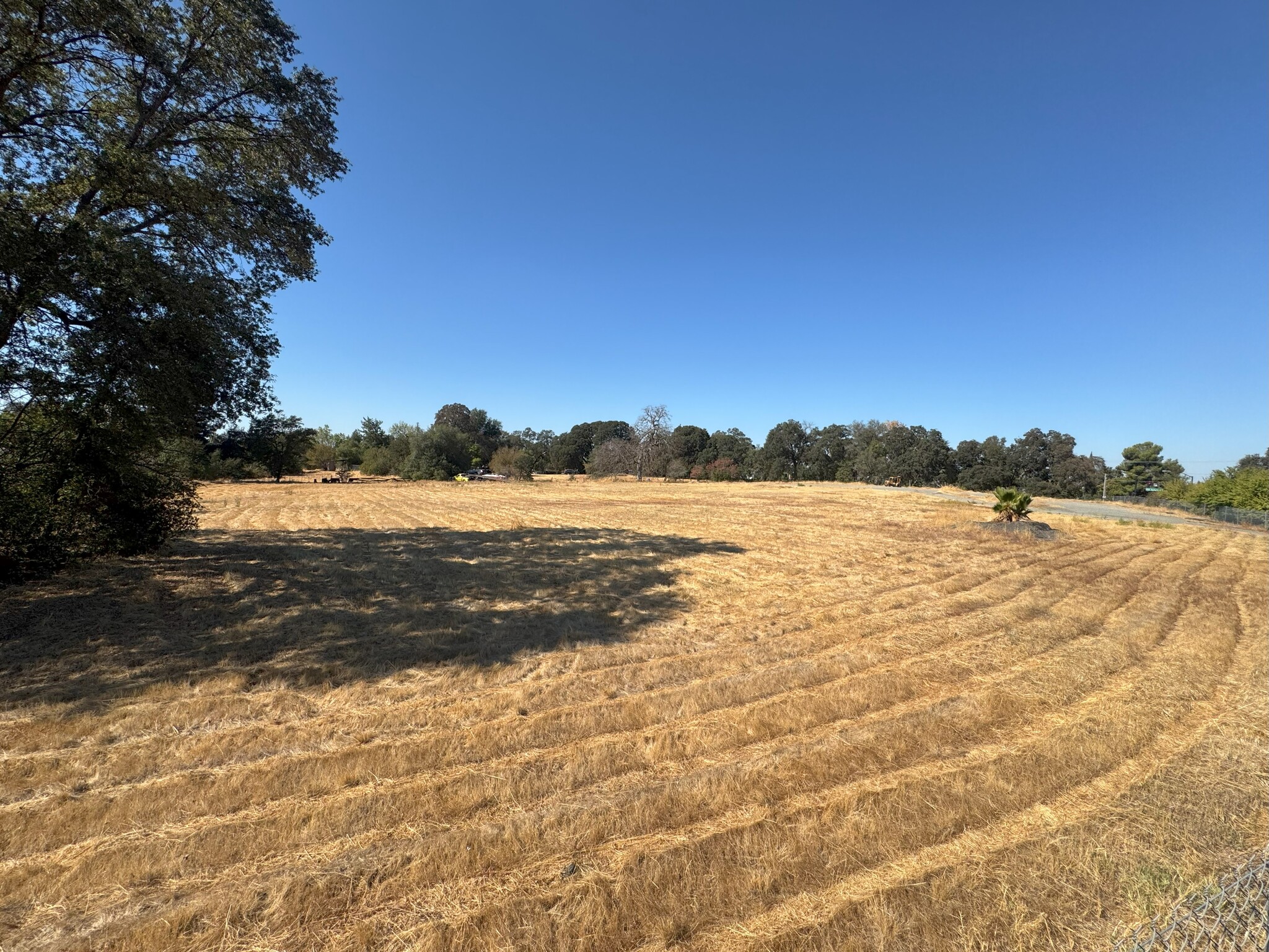 Southwest Corner of Old Auburn Rd & Wintergreen dr, Citrus Heights, CA for sale Primary Photo- Image 1 of 3