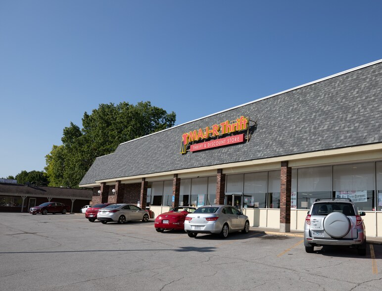 7506 Raytown Rd, Kansas City, MO for sale - Building Photo - Image 1 of 1