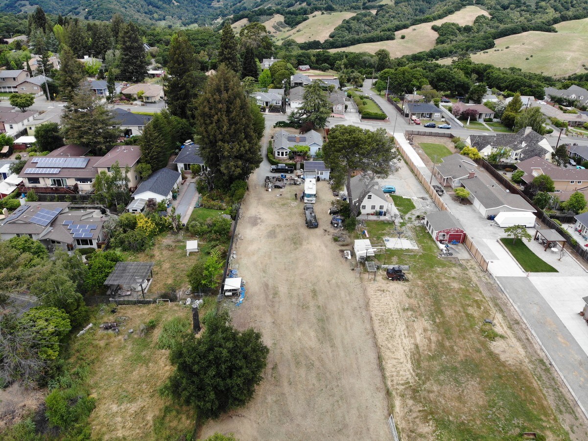 4831 Proctor Rd, Castro Valley, CA 94546