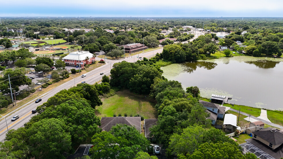 2902 Busch Lake Blvd, Tampa, FL for sale - Building Photo - Image 3 of 58