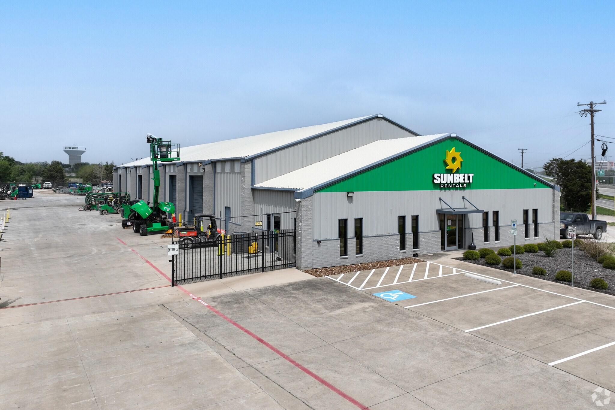 1313 N Interstate Highway 35 E, Waxahachie, TX for sale Primary Photo- Image 1 of 1