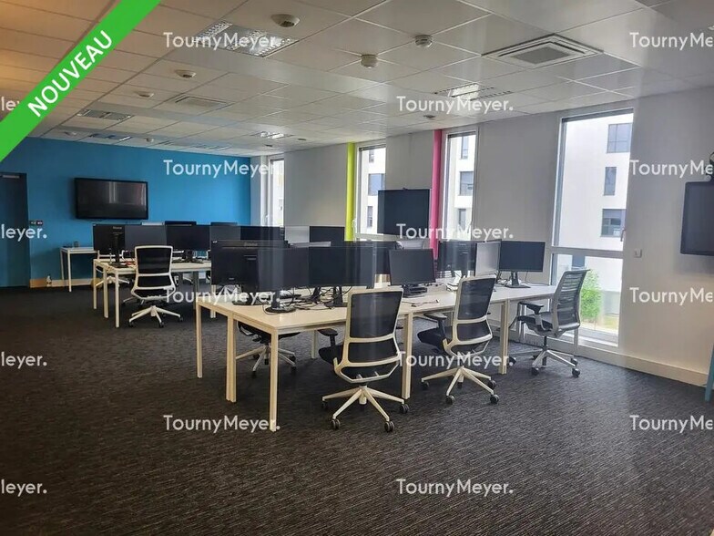 Office in Cesson-Sévigné for lease - Interior Photo - Image 2 of 10