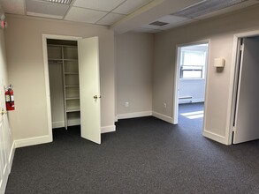 661 W Germantown Pike, Plymouth Meeting, PA for lease Interior Photo- Image 2 of 6