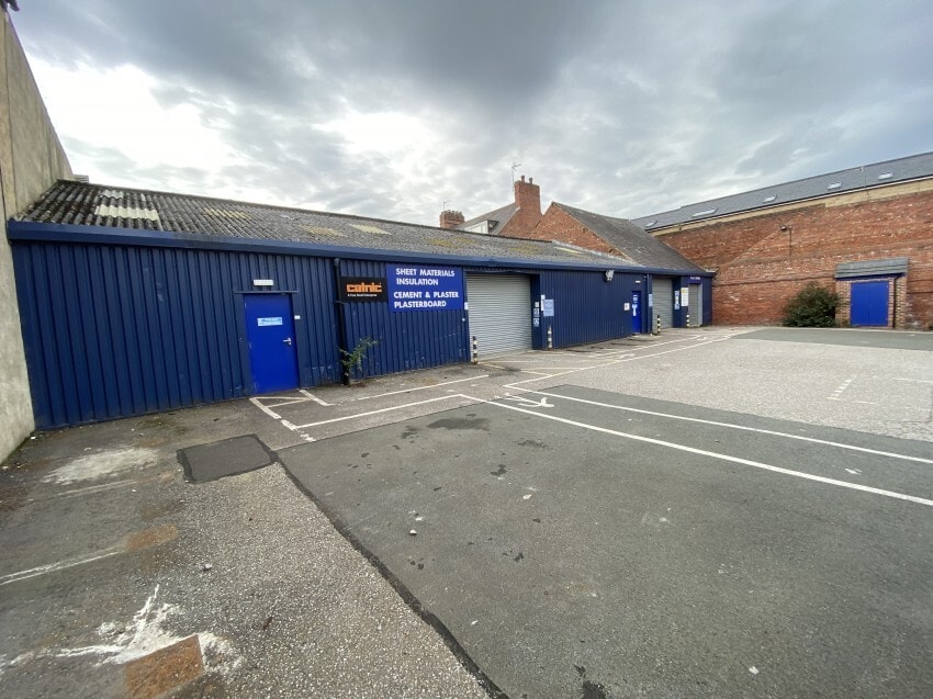 9 Roker Rd, Harrogate for sale Primary Photo- Image 1 of 1