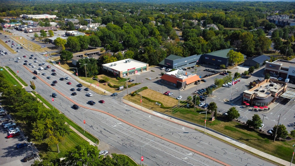6303 NW Barry rd, Kansas City, MO for lease - Primary Photo - Image 1 of 2