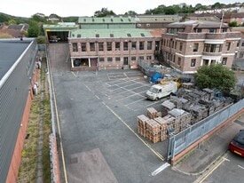 31 Second Av, Chatham KEN - Warehouse