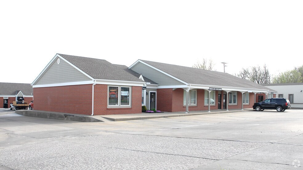 612 SW 3rd St, Lee's Summit, MO for sale - Primary Photo - Image 1 of 1