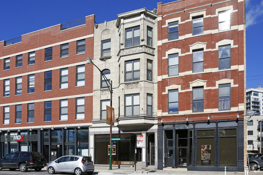 705 N Milwaukee Ave, Chicago, IL for sale - Primary Photo - Image 1 of 1