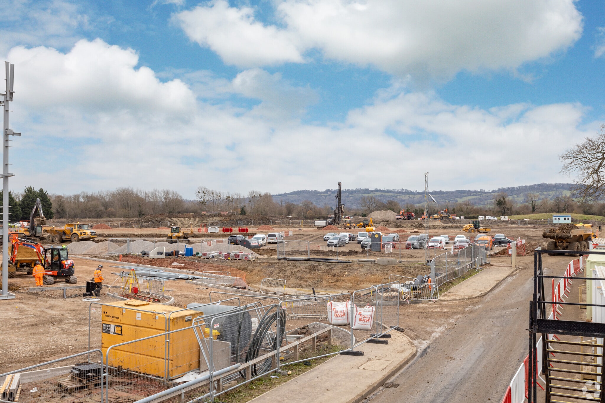 Stonehouse, Haresfield for lease Building Photo- Image 1 of 4