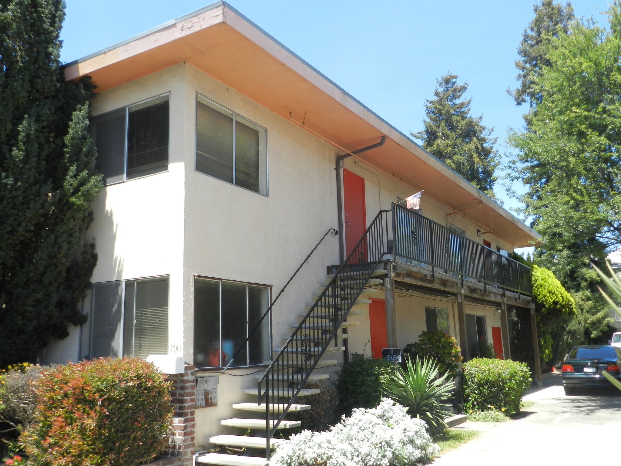 1741-1747 Russell St, Berkeley, CA for sale Building Photo- Image 1 of 1