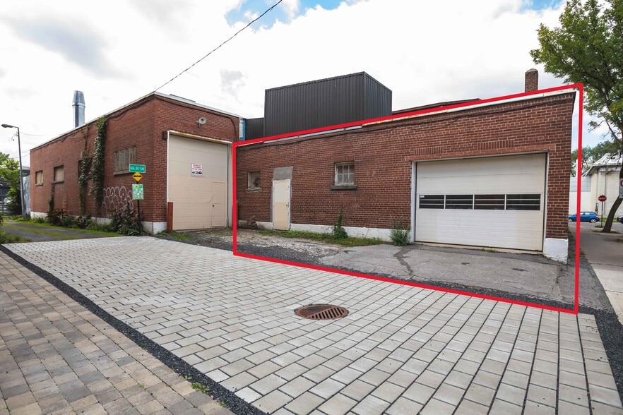 3130-3144 Rue de Rouen, Montréal, QC for lease - Building Photo - Image 2 of 7
