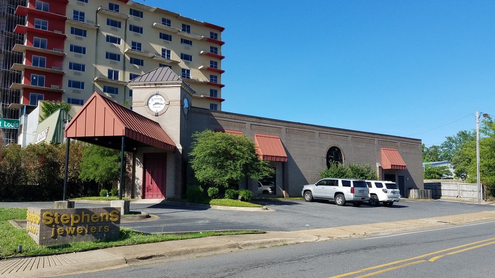 2200 Central Ave, Hot Springs National Park, AR for sale - Primary Photo - Image 1 of 1