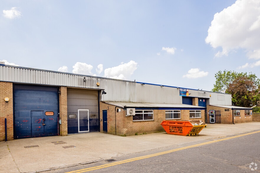 Bath Rd, Hounslow for lease - Building Photo - Image 3 of 5