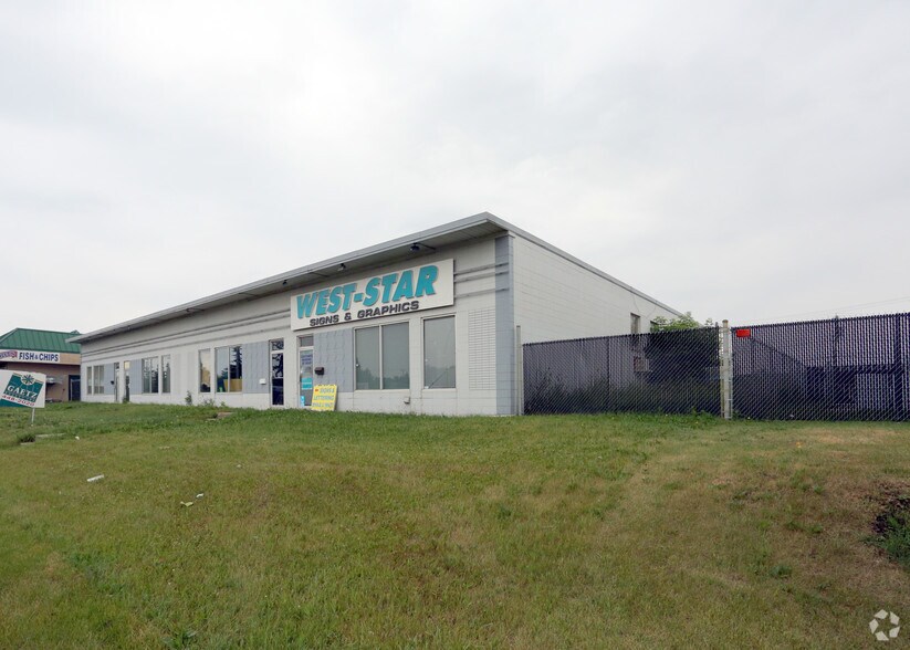 7805 Argyll Rd NW, Edmonton, AB T6C 4A9