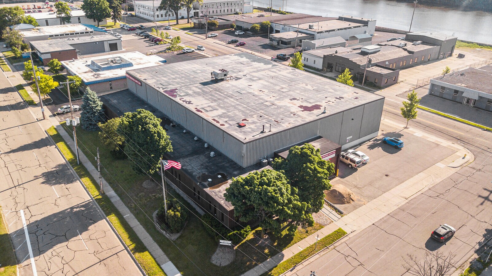 1310 Scribner Ave NW, Grand Rapids, MI 49504