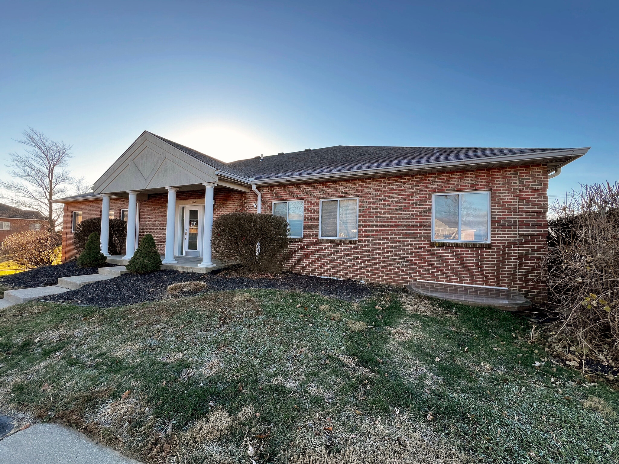 1660 Essex Way, O'Fallon, IL for lease Building Photo- Image 1 of 9