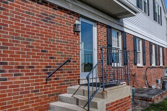 N79W14756 Appleton Ave, Menomonee Falls, WI for lease Building Photo- Image 1 of 9