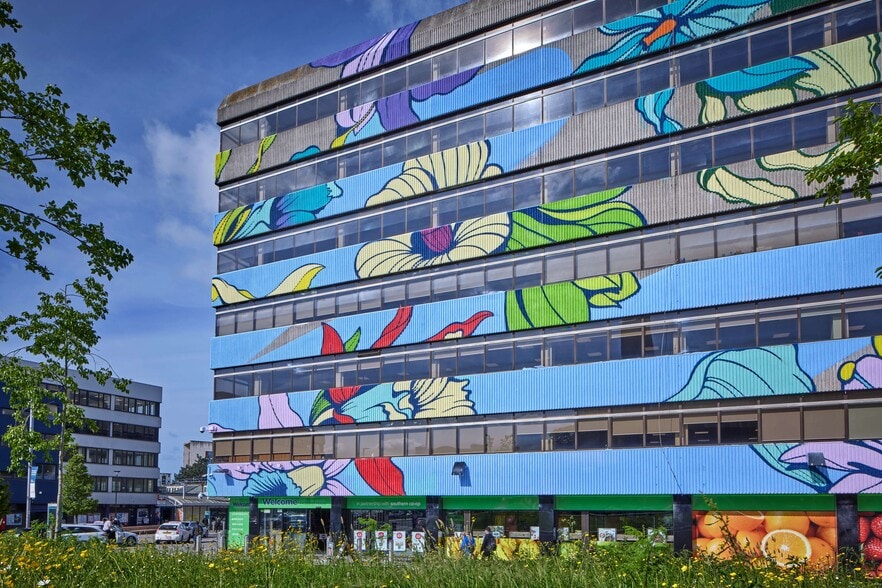 Nelson Gate, Southampton for lease - Building Photo - Image 1 of 6