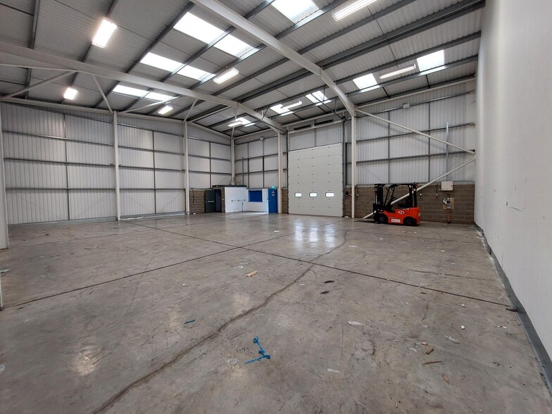 Stadium Clos, Worksop for lease - Building Photo - Image 2 of 4