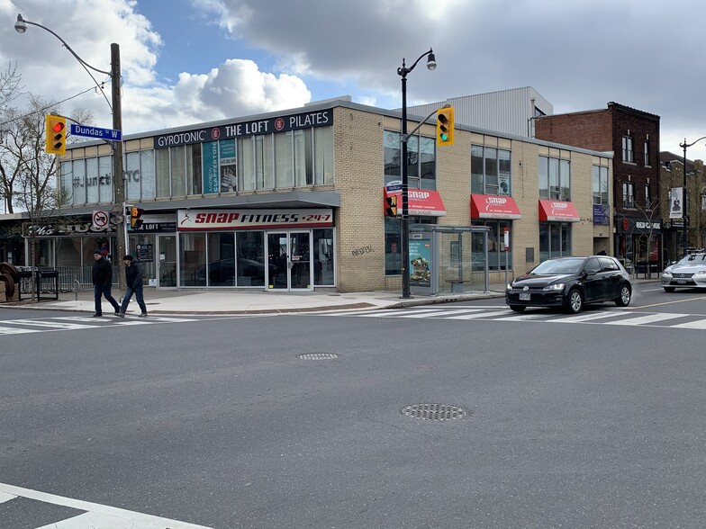 394-400 Pacific Ave, Toronto, ON for lease - Building Photo - Image 1 of 6
