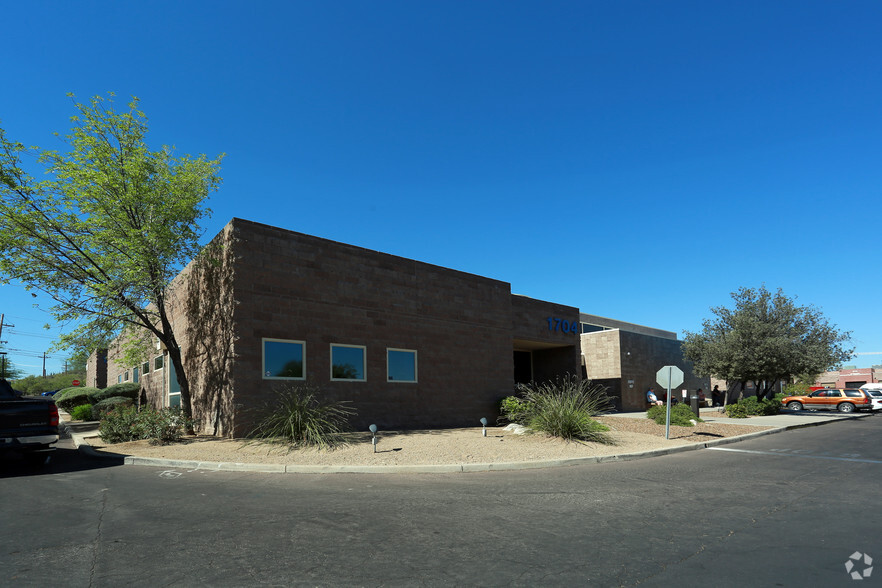 1704 W Anklam Rd, Tucson, AZ for lease - Primary Photo - Image 1 of 5